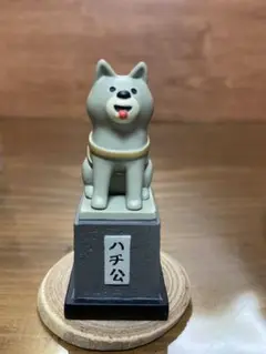 ハチ公　置き物
