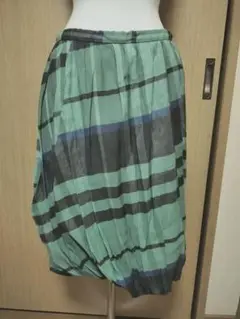 CRESCENTクレッシェント♡シルク混スカート　アシンメトリー　バルーン