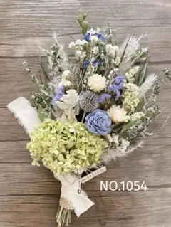 ドライフラワースワッグ❁⃘*アナベルとルリタマアザミ❁⃘*ナチュラル【35㎝】