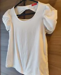 バックオープンTシャツ