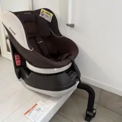 コンビ　combi チャイルドシート　ネムール　lite シリーズ