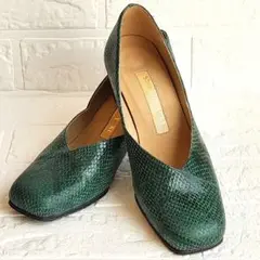 ガーネット グリーン パイソン✨パンプス　23cm　shoebelt YUKI