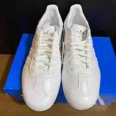 新品 adidas ガゼル　ホワイト　23.0