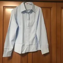 【本日限定値下げ❣️】新品　長袖ブラウス