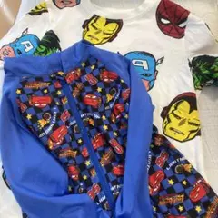 H&M120サイズシャツとカーズラッシュガード95サイズ２枚セット