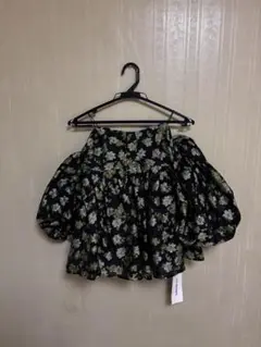 LILY BROWN フラワープリント バルーンスリーブ