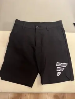 【新品・未使用】adidas メンズ ブラック　ハーフパンツ