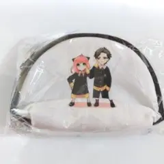 スパイファミリー 半月型ポーチ