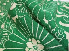 UA=4★緑地*大きな菊*正絹*縮緬*古布はぎれ★ちりめん細工/吊るし雛