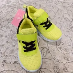 キッズシューズ　17センチ
