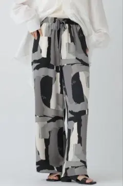 LEPSIM　新品　未使用　布帛柄パンツ　ブラック