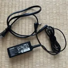 TOSHIBA PA5177U-1ACA 電源アダプター 19V 2.37A