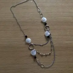 ロングチェーンネックレス