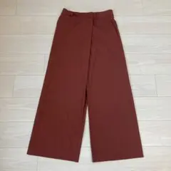 アンタイトル ワイドパンツ　サイズ2 美品　えんじ系