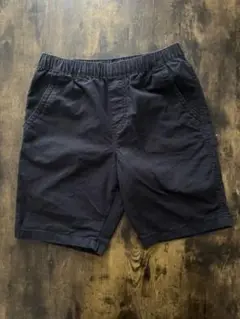 ユニクロ　黒 ハーフパンツ