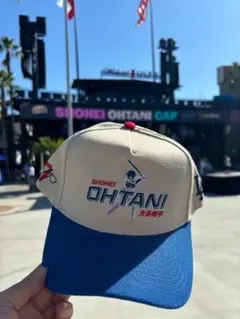 ドジャーススタジアム　配布品　大谷翔平　キャップ　と大谷冊子