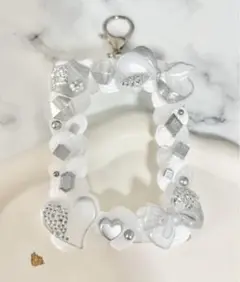 Item thumbnail for item 2fe400ff-1434-47d1-a638-63bb7efb2536