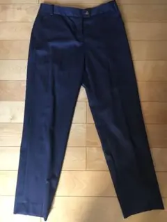 スラックス テーパードパンツ