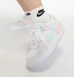 ナイキ W エアフォース1 シャドウ NIKE AIR FORCE 1 白 厚底