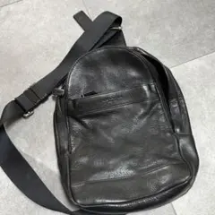 ブラックレザーショルダーバッグ