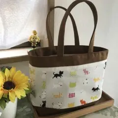カラフルな猫がかわいいハンドメイドバック