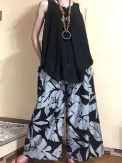 ２枚重ね　タンクトップ 黒
