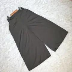 ジーユー　GU　ガウチョパンツ　M　さらてろ　カーキ