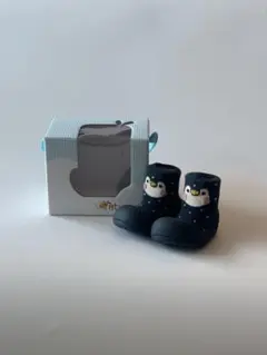 【新品未使用】アティパス　ベビーシューズ　ペンギン