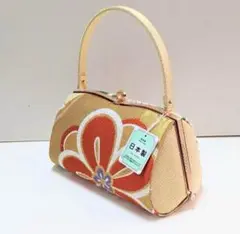 Item thumbnail for item d3c546fb-4a5e-4e01-8baa-be4e5b491d88