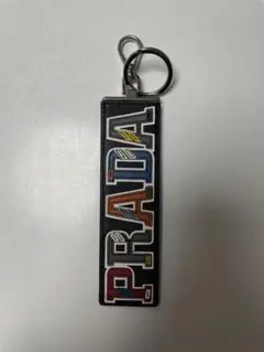 値下げ PRADA サフィアーノレザーキーホルダーマルチカラーBK