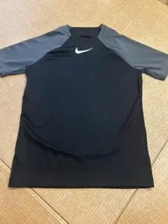 Nike 半袖シャツ 黒/グレー