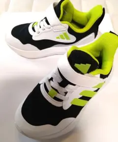 クリーニング済adidas17センチ☆アディダス キッズスニーカー フォルタラン
