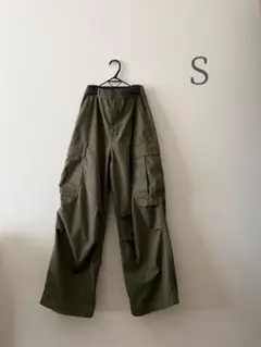 メンズ　gu カーゴパンツ　パンツ　ズボン　ワークパンツ　カーキ