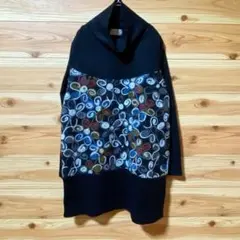 グリーフル　刺繍入り黒チュニック 長袖　タートル　Mサイズ　個性的　カラフル