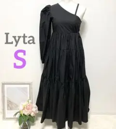 Lyra ワンショルダーロングワンピース