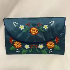 Item thumbnail for item 4d447b9a-5e82-4a7d-8c8d-b9816cf73d0d