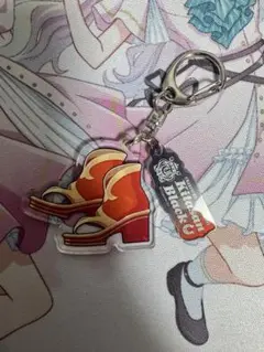 ウマ娘　勝負靴アクキー　キタサンブラック