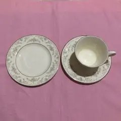 Item thumbnail for item 9e9ec231-aaf4-455d-9f5c-10e4194c7692