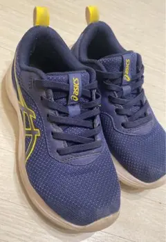 お値下げ　asics スニーカー　20cm
