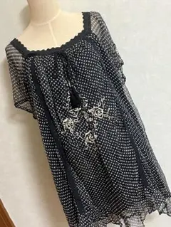 水玉模様の刺繍チュニック　M