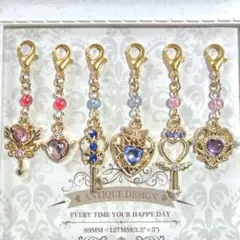【魔法少女マスクチャーム】ハンドメイド　ビーズ　夏ピアス　コンパクト　ハート