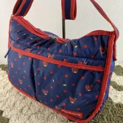 Item thumbnail for item 972c2730-10dc-4fc3-8ce9-5cd65c3a43d3