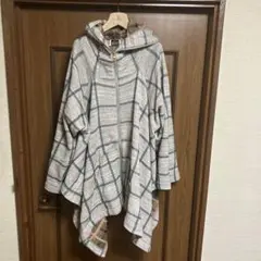 早い者勝ち、ヴィヴィアンウエストウッド、高級ポンチョ