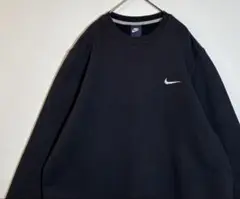 NIKE ナイキ　ワンポイント刺繍ロゴ　スウッシュ　裏起毛　スウェット