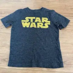 ダークグレーのStar WarsデザインのTシャツ、サイズ2T/2A