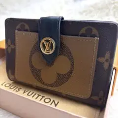 Item thumbnail for item ebbba732-689c-4a79-a802-f91eb07056eb