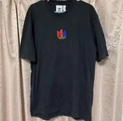 adidas ブラック Tシャツ