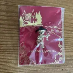 ヴァンドーム青山　くま　ベア　ピンバッチ