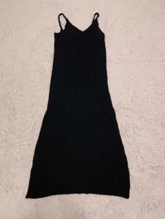 黒 リブ編み ニットワンピース