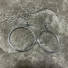 ピアス両耳